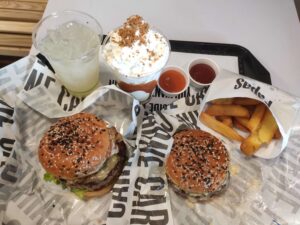 Carne Burgers: Complete Burger, Mushroom Burger, Fries, Lemonade & Milkshake