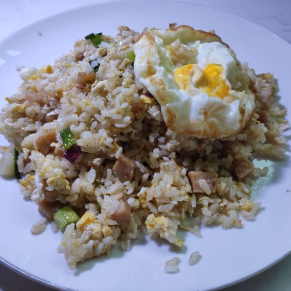 Fei Zai Hotpot & BBQ: Luncheom Meat Fried Rice