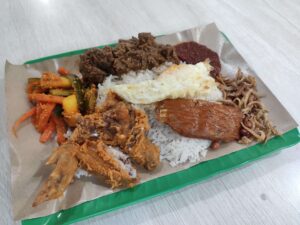 Tree Coconut Nasi Lemak: Chicken Wing, Beef Rendang, Achar, Egg, Otah, Ikan Bilis