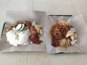 Sin Kee Nasi Lemak: Nasi Lemak & Fried Mee Hoon Noodles