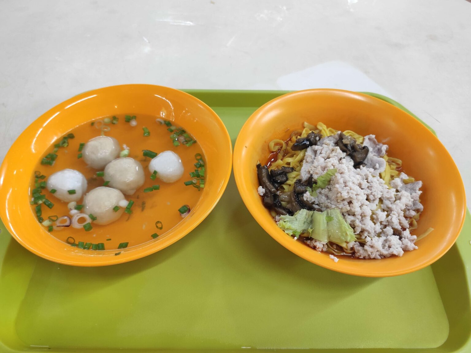 Jia Le Handmade Fishball Noodle: Mee Pok & Soup
